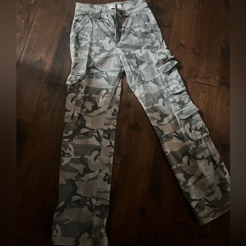 Abercrombie camo cargo pants.